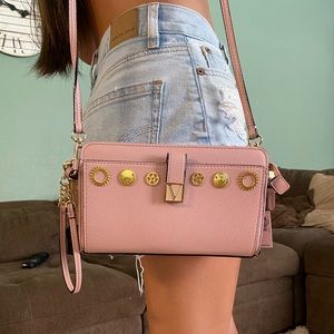 Vs convertible crossbody